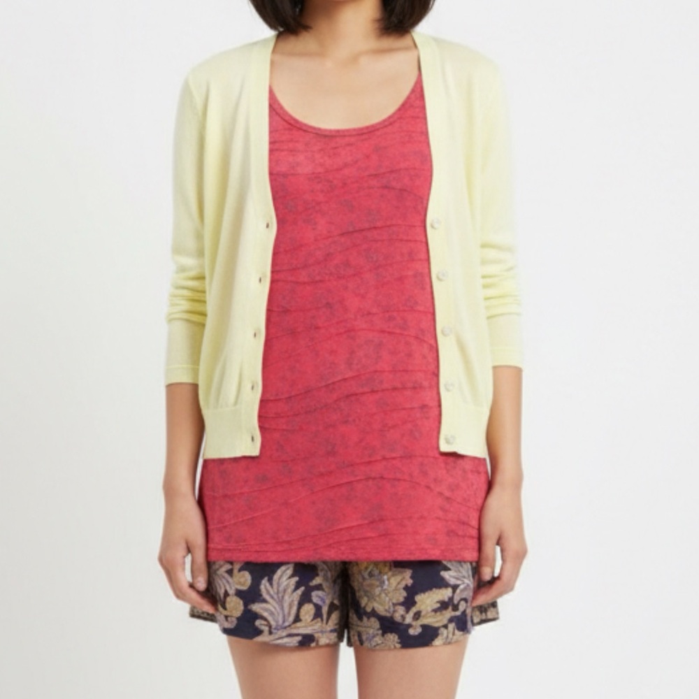 Loft Shorts 0 GAP‎ Sweater M BKE Tank S SET